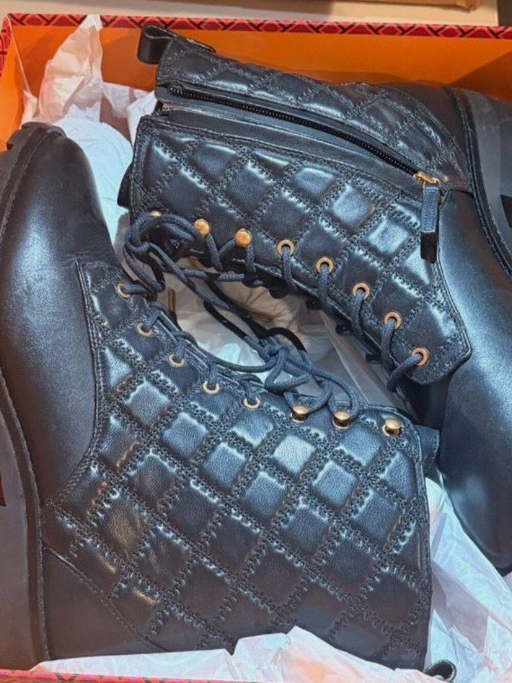 Brand new TORY BURCH sz 10.5 Black Quilted combat lug sole Boots 86203